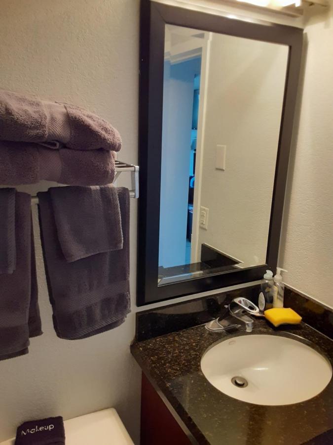 Bay View, Studio206, Beach Steps Away! Pool+Wifi Ruskin Exterior photo